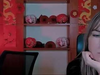 Chloe-cutie  live sex cam