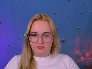 Chloe-cutie  live sex cam