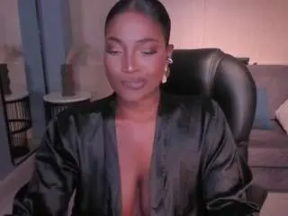Savannahstorm  live sex cam