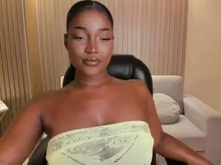 Savannahstorm  live sex cam
