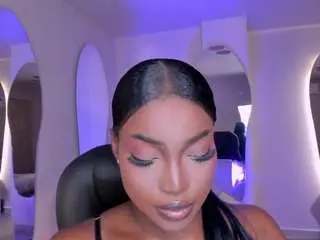 Savannahstorm  live sex cam