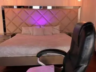 Savannahstorm  live sex cam