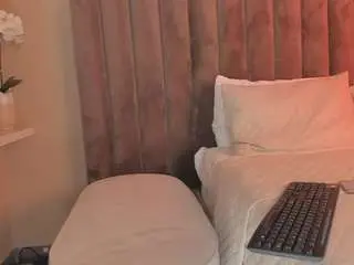 Sofimeza  live sex cam