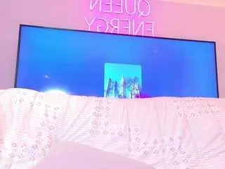 Tarahills  live sex cam