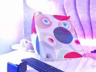 Bellaasanders  live sex cam