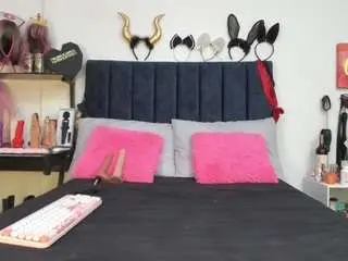 Emmily-giraldo  live sex cam