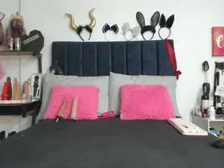 Emmily-giraldo  live sex cam