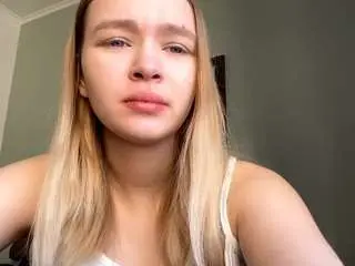 Lucieyamamoto  live sex cam