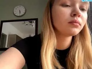 Lucieyamamoto  live sex cam