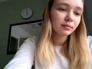 Lucieyamamoto  live sex cam