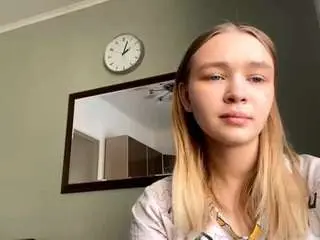 Lucieyamamoto  live sex cam