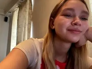 Lucieyamamoto  live sex cam