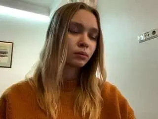 Lucieyamamoto  live sex cam