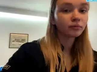 Lucieyamamoto  live sex cam