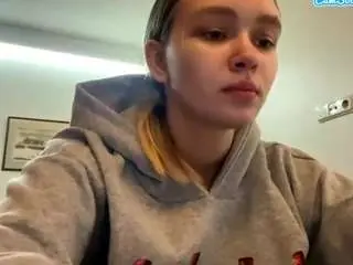 Lucieyamamoto  live sex cam