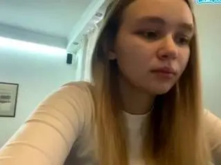 Lucieyamamoto  live sex cam