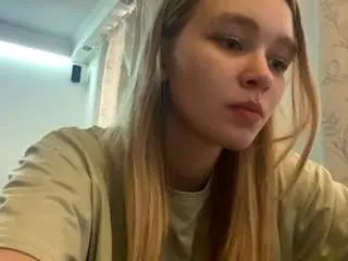 Lucieyamamoto  live sex cam