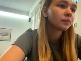 Lucieyamamoto  live sex cam