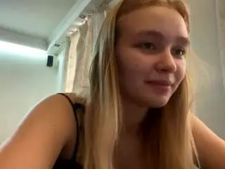 Lucieyamamoto  live sex cam