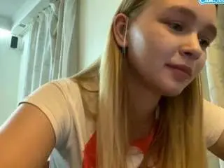 Lucieyamamoto  live sex cam