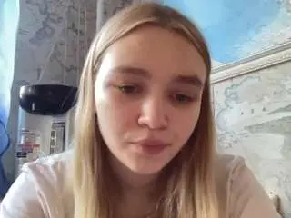 Lucieyamamoto  live sex cam