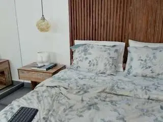 Mariamore  live sex cam