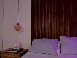 Mariamore  live sex cam