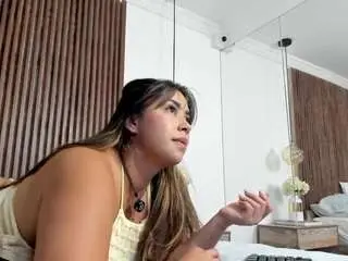 Mariamore  live sex cam
