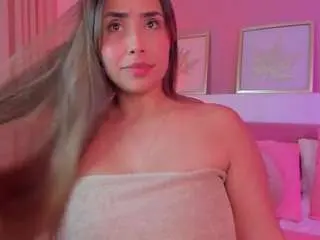 Mariamore  live sex cam