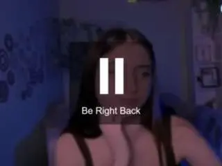 Nekky-mouse  live sex cam