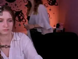 Nekky-mouse  live sex cam