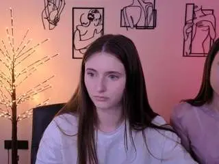 Nekky-mouse  live sex cam