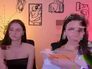 Nekky-mouse  live sex cam