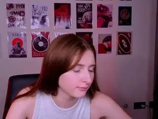 Nekky-mouse  live sex cam