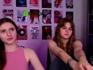 Nekky-mouse  live sex cam