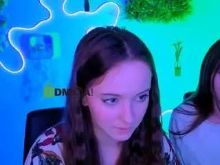 Nekky-mouse  live sex cam