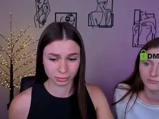 Nekky-mouse  live sex cam