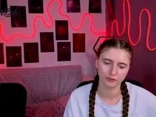 Nekky-mouse  live sex cam