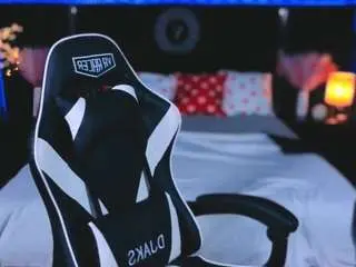 Bettydark  live sex cam