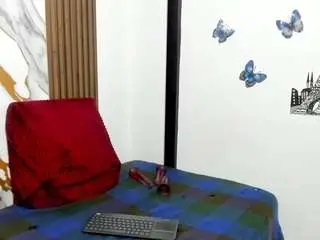 Lexyy24  live sex cam