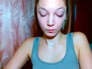 Emillyplay  live sex cam