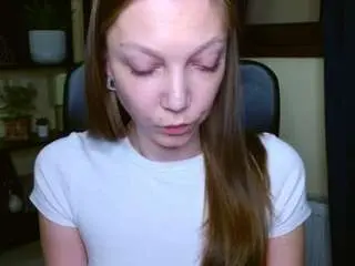 Emillyplay  live sex cam