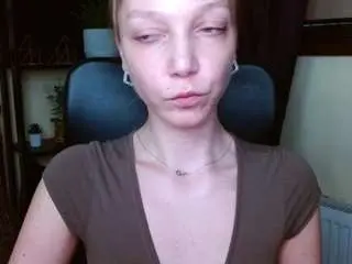 Emillyplay  live sex cam