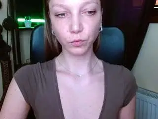 Emillyplay  live sex cam