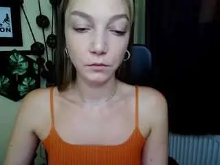 Emillyplay  live sex cam