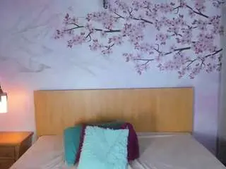 Laura-torrees  live sex cam