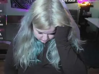 Lilmilkylilly  live sex cam