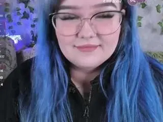 Lilmilkylilly  live sex cam