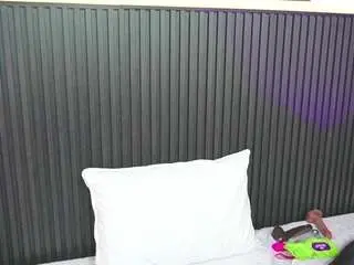 Angelaa-thommson  live sex cam