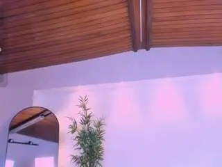 Arianarousee  live sex cam